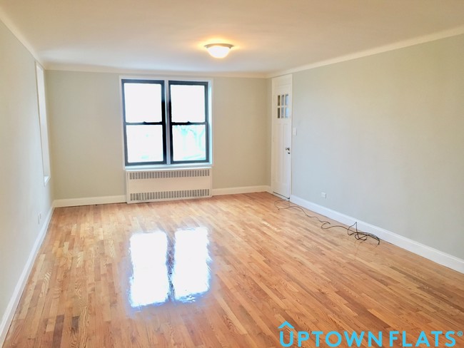 Foto del edificio - 7401 Shore Rd