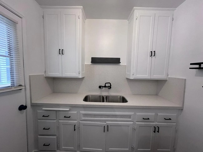 Building Photo - 5279 E The Toledo