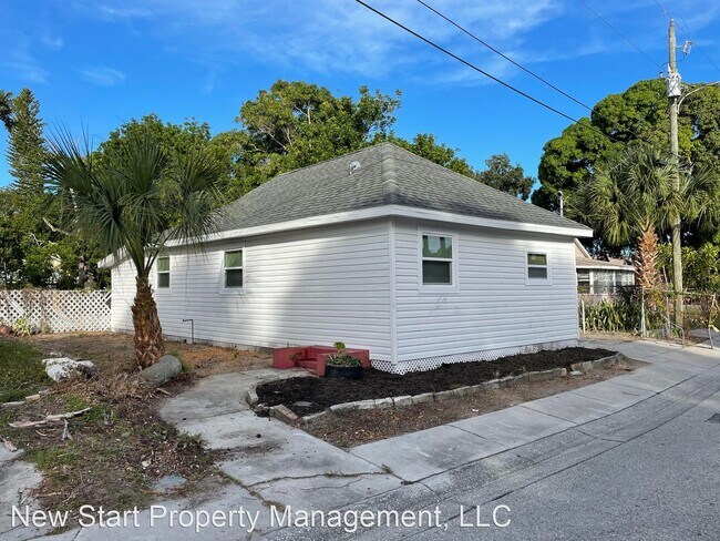 Foto del edificio - 3 br, 2 bath House - 1018 6th St W