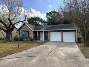 Building Photo - 1315 Tiny Tree Dr