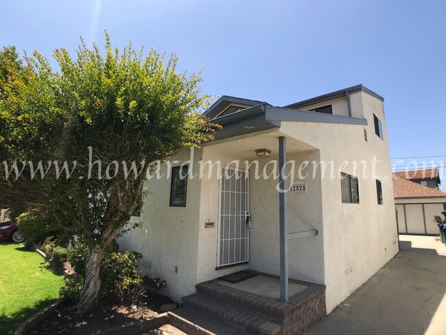 Building Photo - Two story home with newer central A/C in t...