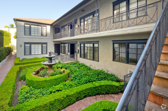 Courtyard with Fountain - Westwood Garden