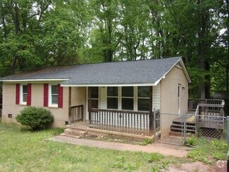 Building Photo - 126 Valley Rd
