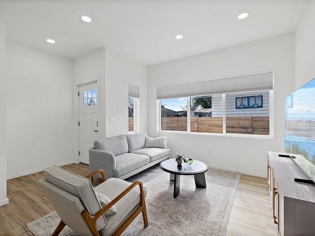 Foto del edificio - 6204 46th Ave S