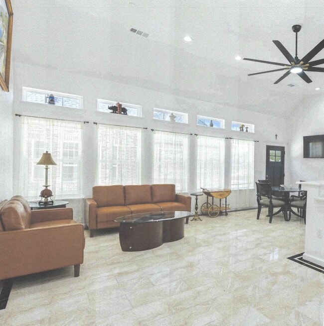 Foto del edificio - 703 E Oates Rd