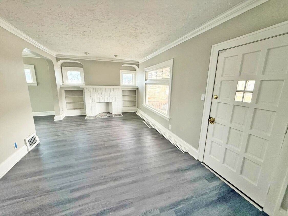 Foto principal - Convenient Showings — No Appointment Needed!