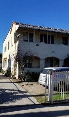 Foto principal - 2539 S Burnside Ave