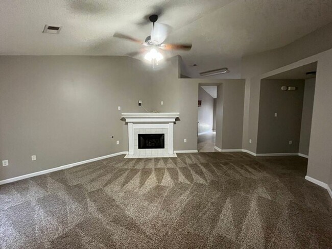Foto del edificio - Renovated 2 Bedroom 2 Bath Home for Rent!!