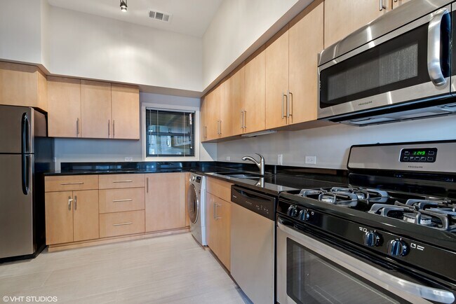 Foto del edificio - 3176 N Clark St