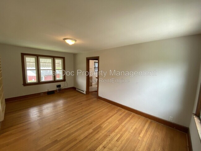 Foto del edificio - 181 Truslow Rd
