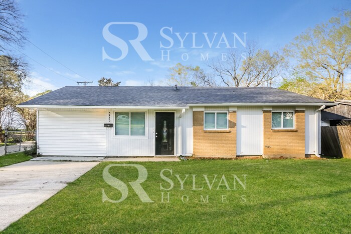 Primary Photo - Enjoy living the good life in this 3 bedro...