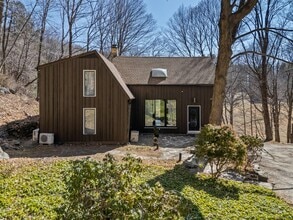 Building Photo - 200 Chestnut Ridge Rd