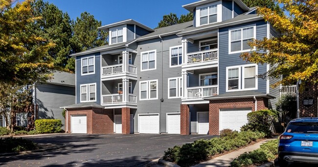 Foto del edificio - High House at Cary Apartments