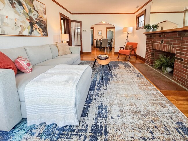 Foto del edificio - 248 Corey Rd