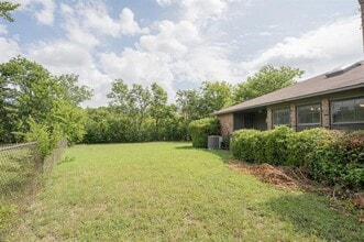 Building Photo - 1731 Dynasty Cir