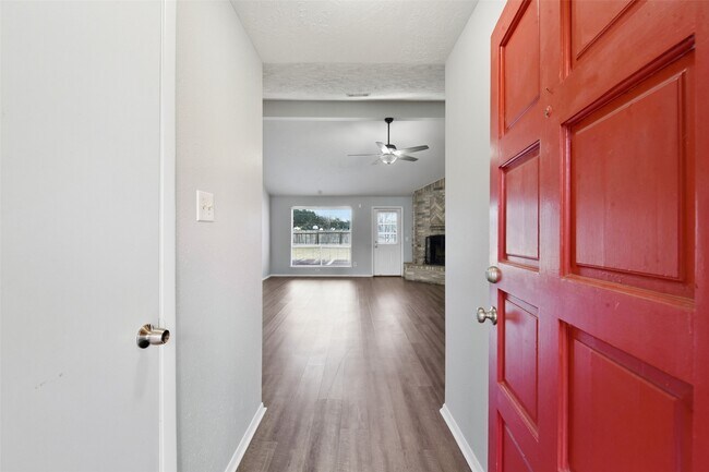 Foto del edificio - 2822 Forest Point Dr