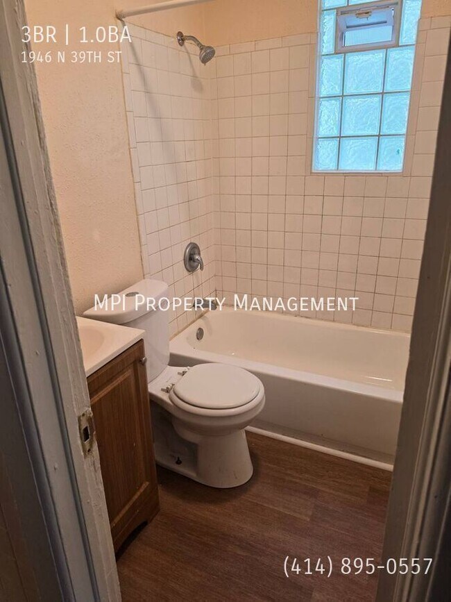 Foto del edificio - 1946 N 39th St
