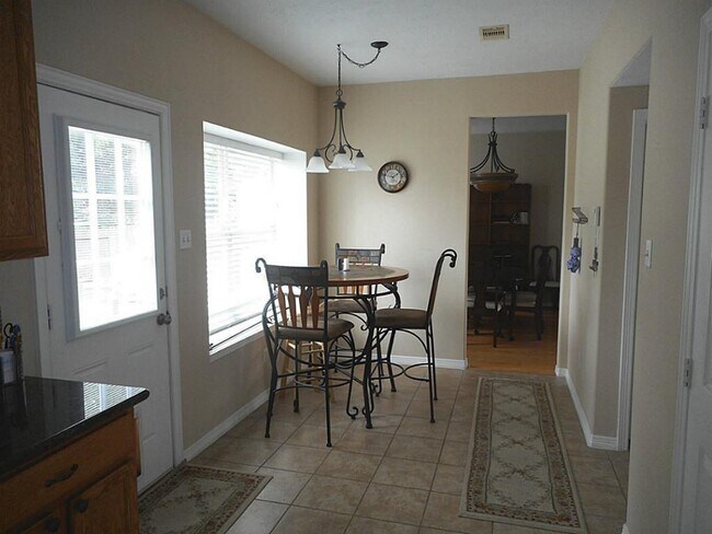 Building Photo - 969 Victoria Lakes Dr