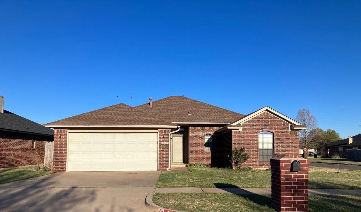 Photo - 16300 Seminole Dr (Edmond, OK)