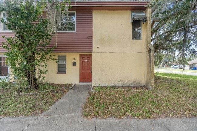 Building Photo - 1615 Terrace Dr