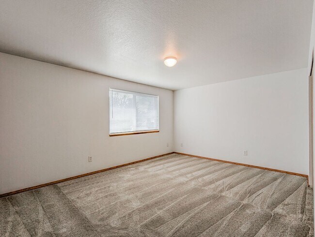 Building Photo - 7716 51st Ave NE