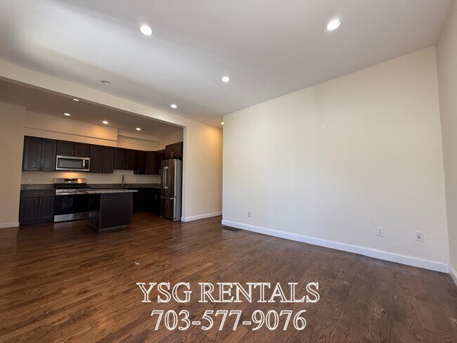 Foto del edificio - 19 Lambert Ave