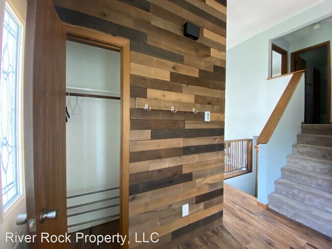 Building Photo - 4 br, 2 bath House - 2114 31st Ave S