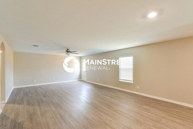 Building Photo - 3123 Begonia Bend