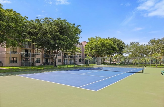 Foto del edificio - 13100 SW 92nd Ave
