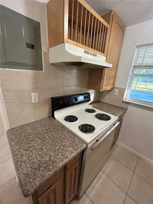 Foto del edificio - 1126 SW 15th Terrace