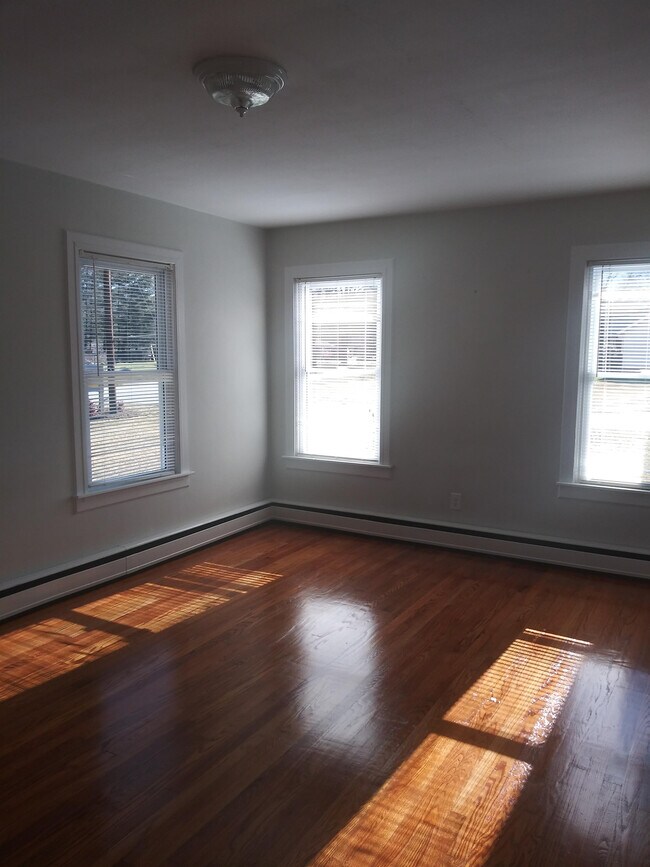 Building Photo - 26 Harry Rogers Rd