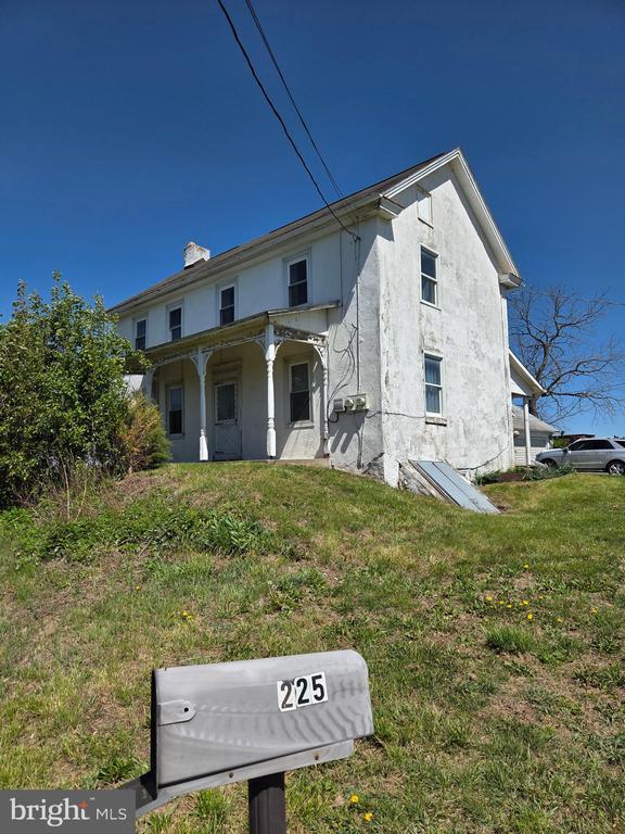 Foto del edificio - 225 Big Rd