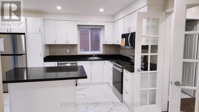 Building Photo - 59 Portofino Ct