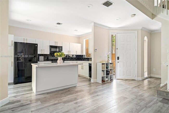 Foto del edificio - 21024 NE 34th Ct