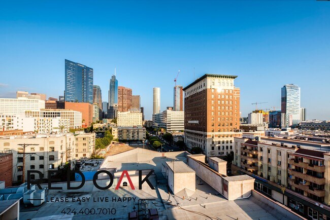 Foto del edificio - ~6 Weeks FREE~ Inviting, Sunlit Three Bedr...