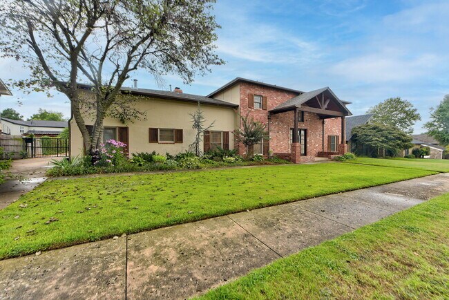 Foto del edificio - 4308 Northridge Rd