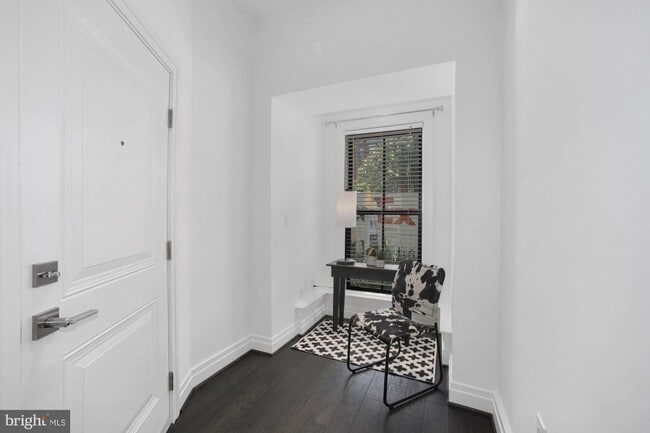 Building Photo - 1431 11th St NW