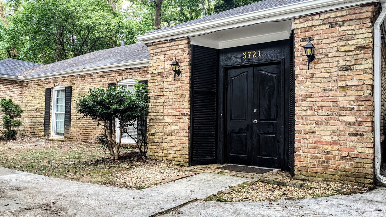 3721 Ashford Dunwoody Rd NE, Atlanta, GA 30319 House Rental in