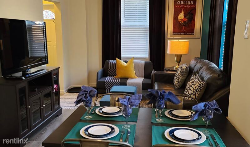 Foto principal - 4 br, 2 bath House - 2200 Madison sq