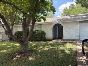 Building Photo - 301 Craigmont Dr