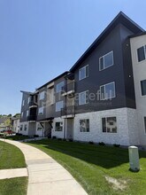 Building Photo - 272 E 850 S
