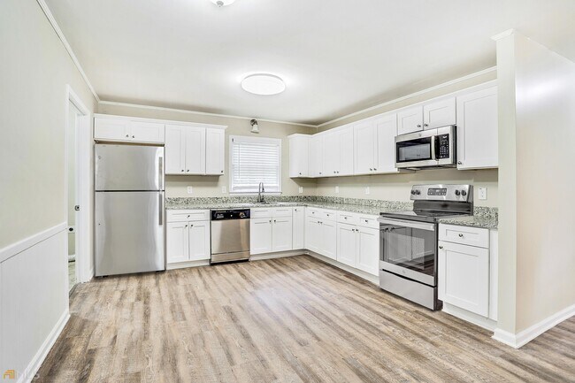 Building Photo - 2430 Fern Valley Ct