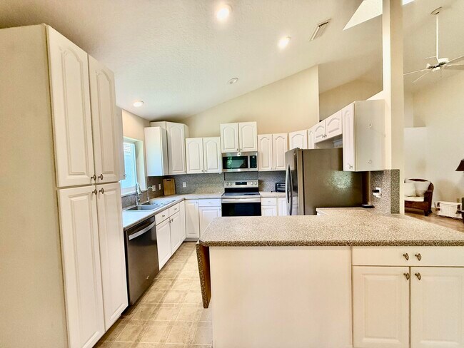 Foto del edificio - 6008 SE Walkers Cay Ct