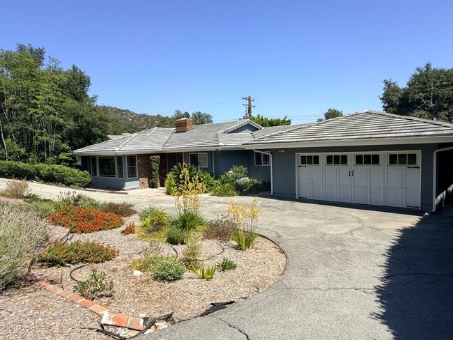 Building Photo - Beautiful 3bed 3bath, plus bonus room home in Highland Oaks neighborhood of Arcadia
