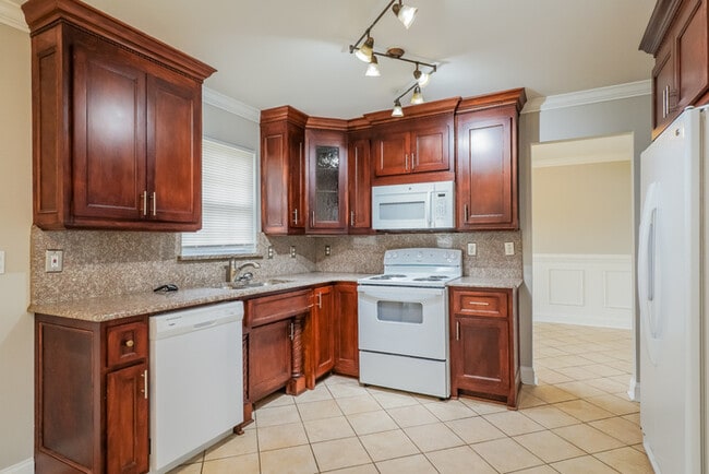 Building Photo - 103 Montauk Dr