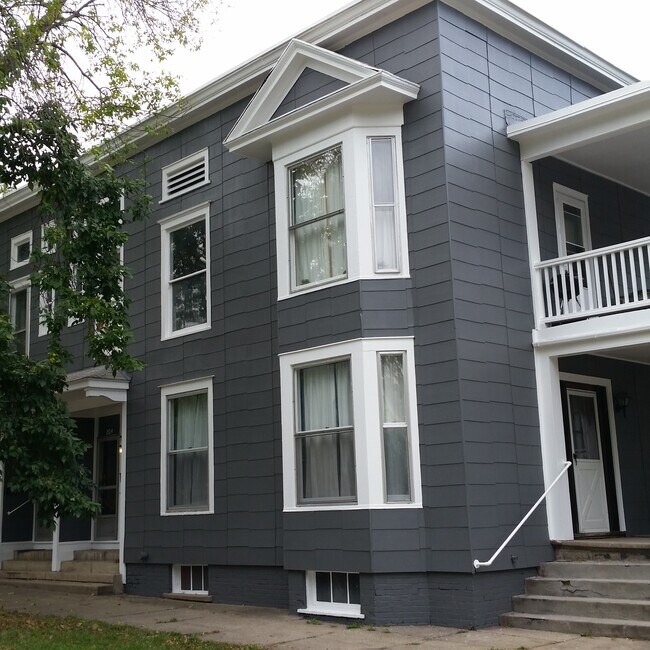 Building Photo - 200 Perrin Ave