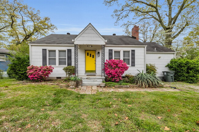 Foto del edificio - Charming Stuart Heights Home – Spacious, S...