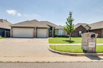 Building Photo - 10608 Glover River Dr
