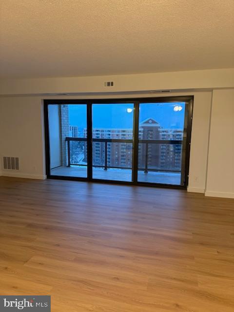 Foto del edificio - 203 Yoakum Pkwy