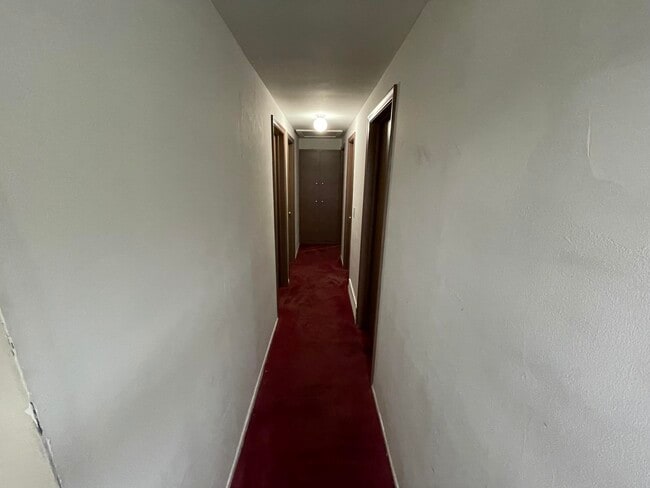 Building Photo - 6907 Parkbelt Dr